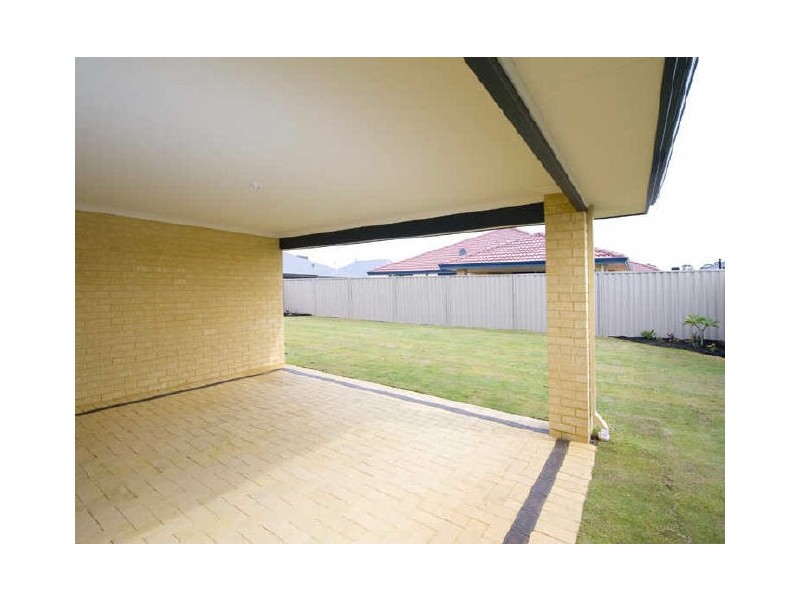 20 McDougal Way, Harrisdale WA 6112