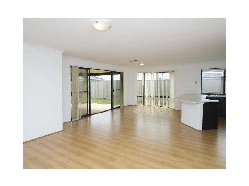 20 McDougal Way, Harrisdale WA 6112