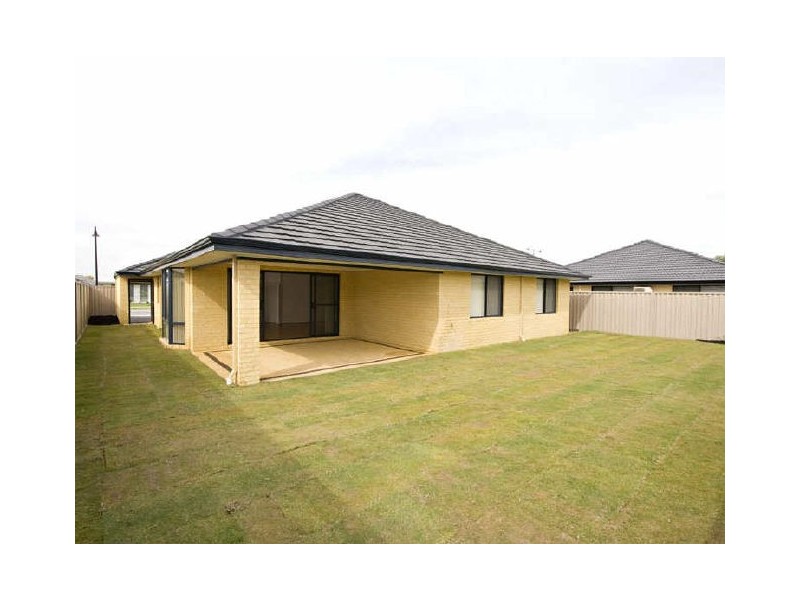 20 McDougal Way, Harrisdale WA 6112