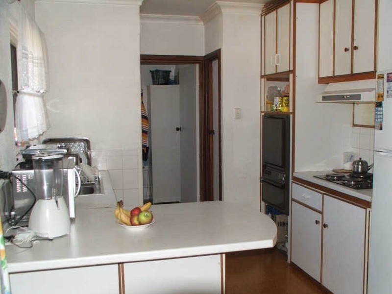 36 Spring Road, Thornlie WA 6108