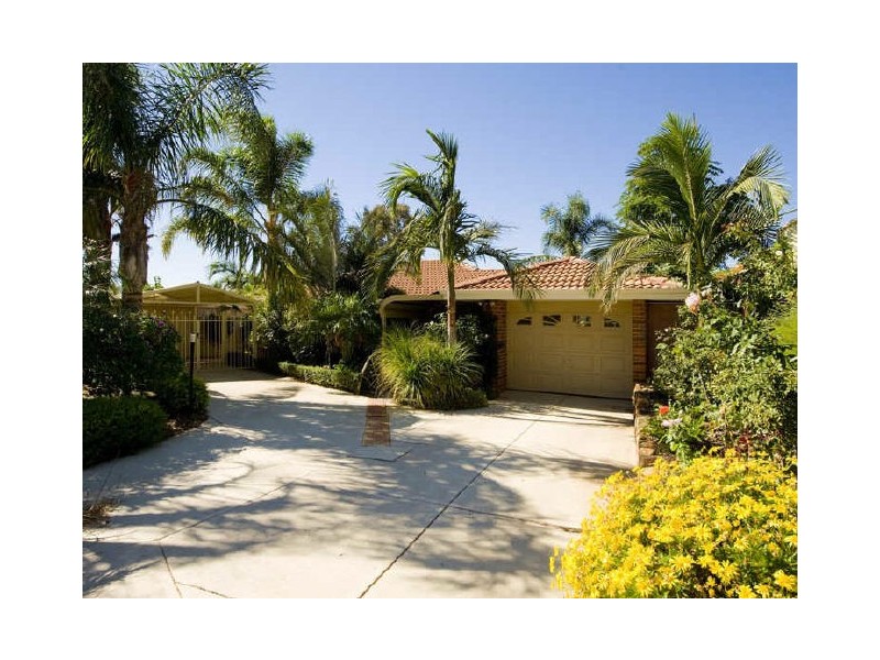 24 Gelderland Entrance, Stratton WA 6056