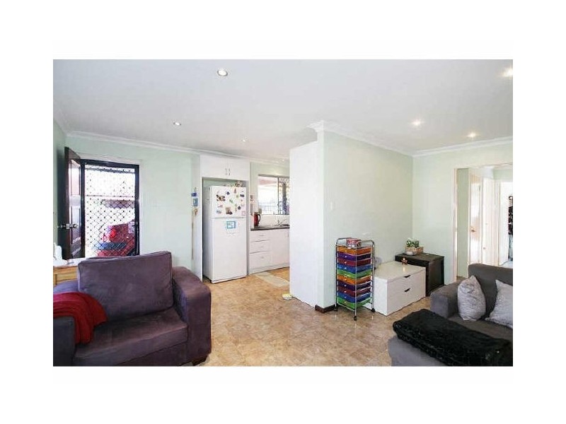 10A Kingsdown Road, Maddington WA 6109