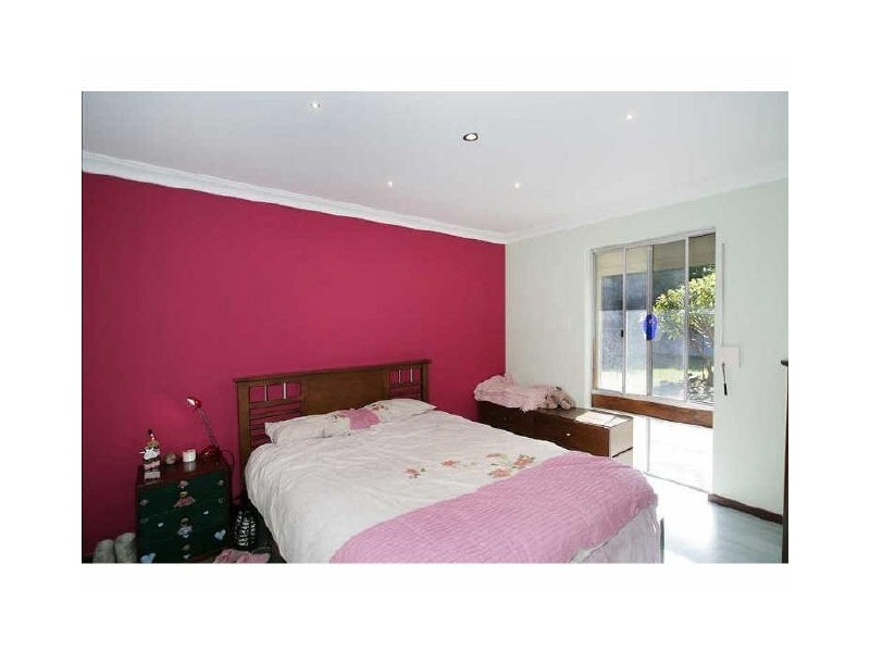 10A Kingsdown Road, Maddington WA 6109