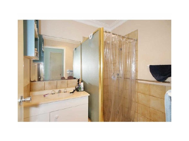 10A Kingsdown Road, Maddington WA 6109