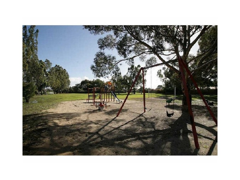 10A Kingsdown Road, Maddington WA 6109