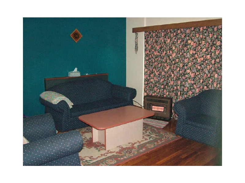 6 Caldecott Street, Thornlie WA 6108