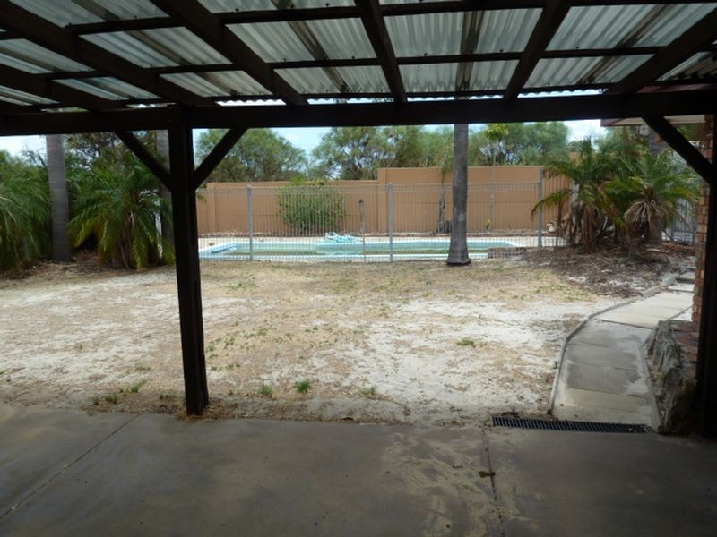 21 Merino Court, Thornlie WA 6108