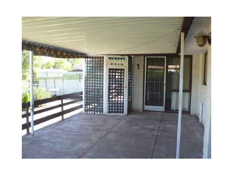 17 Shelburn Road, Thornlie WA 6108