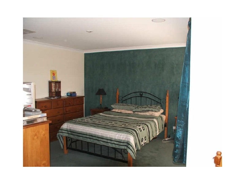 21 Antigua Place, Southern River WA 6110