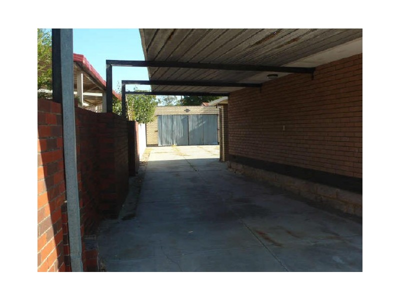 315 Spencer Road, Thornlie WA 6108