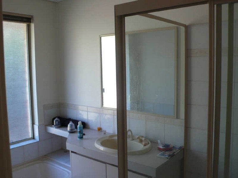 92 Bindoon Loop, Huntingdale WA 6110