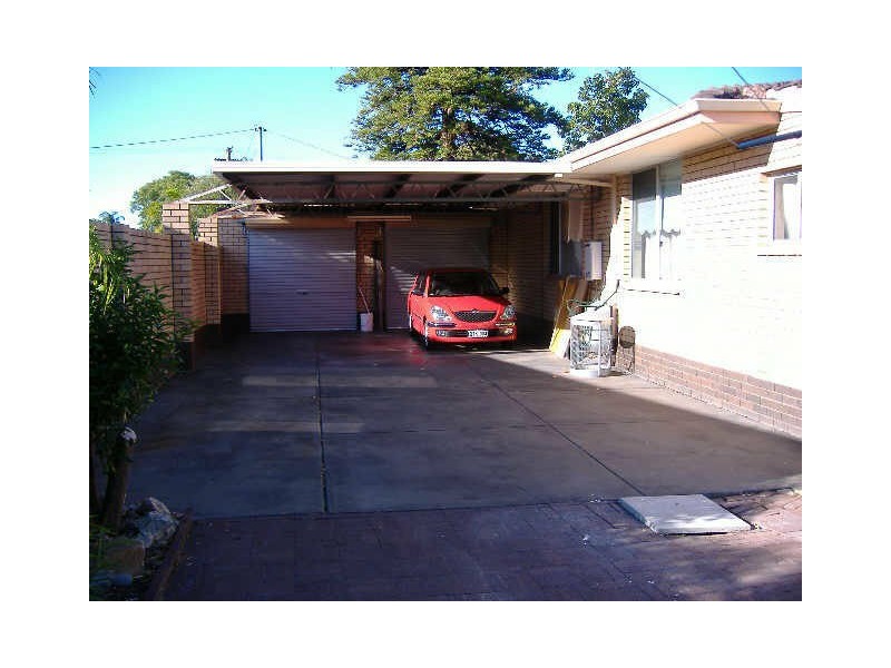 7 Leybourne Street, Thornlie WA 6108