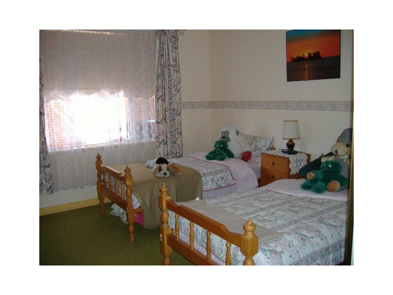 7 Leybourne Street, Thornlie WA 6108