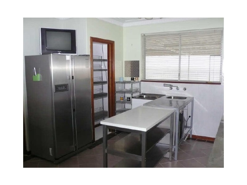 10A Shelburn Road, Thornlie WA 6108