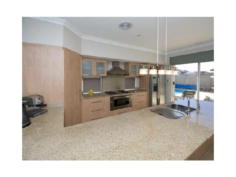 19 Lucida Road, Southern River WA 6110