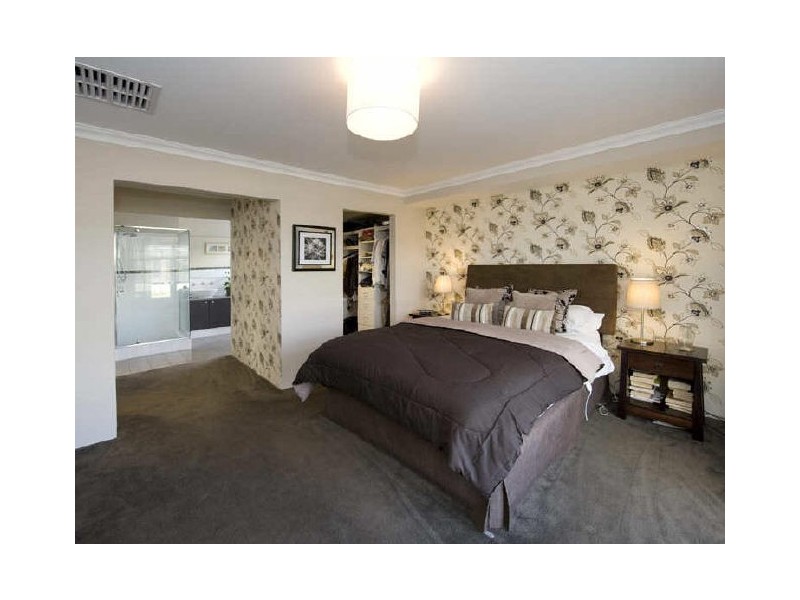 19 Lucida Road, Southern River WA 6110