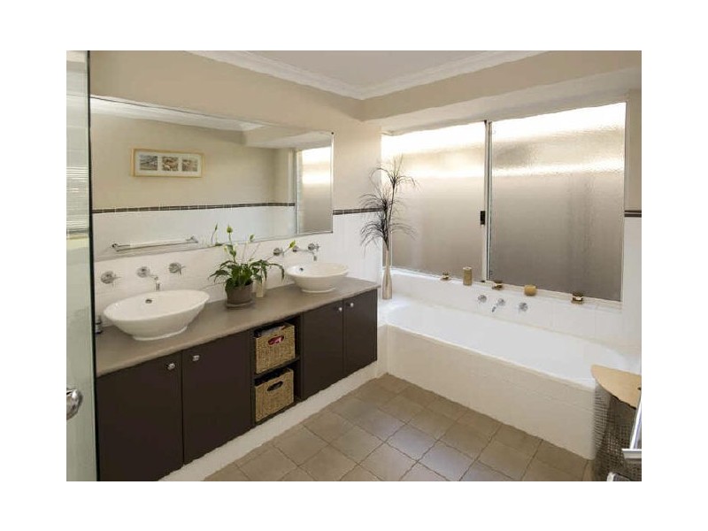 19 Lucida Road, Southern River WA 6110