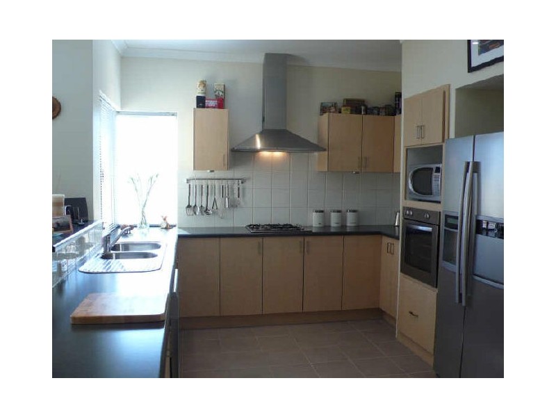 14 Wiltshire Avenue, Thornlie WA 6108