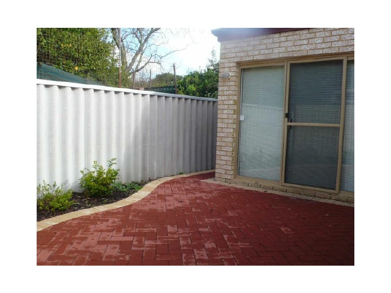 3/33-35 Connemara Drive, Thornlie WA 6108