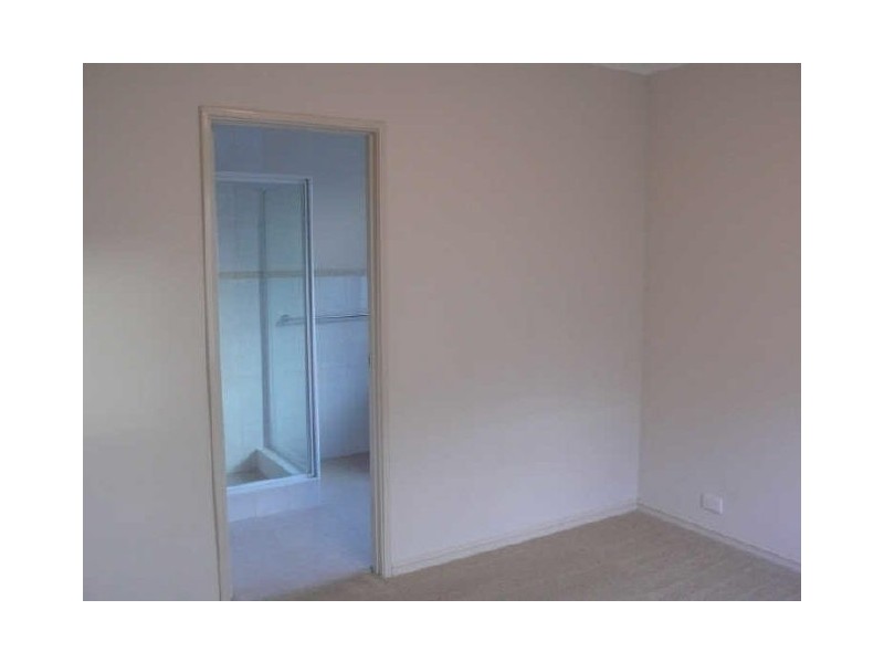 3/33-35 Connemara Drive, Thornlie WA 6108