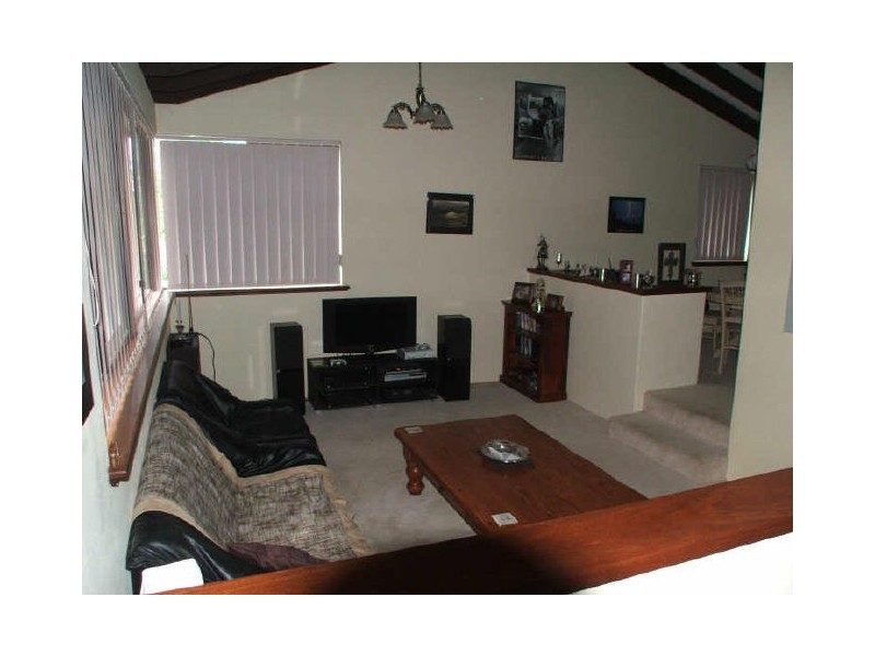 48 Grenadier Drive, Thornlie WA 6108