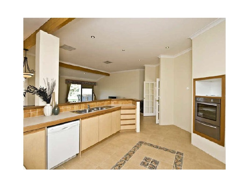 170 Glen Iris Drive, Jandakot WA 6164