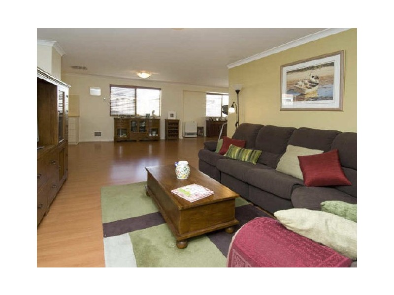 7 Audley Place, Canning Vale WA 6155