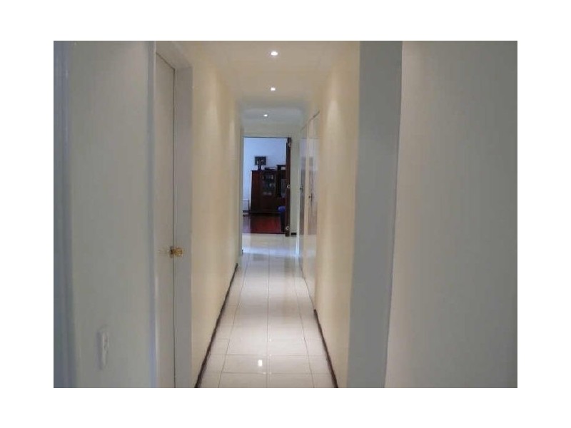 2 Hayes Court, Thornlie WA 6108