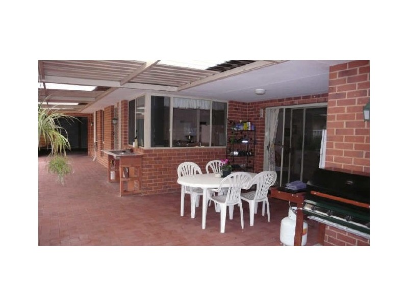 20 Aster Court, Thornlie WA 6108