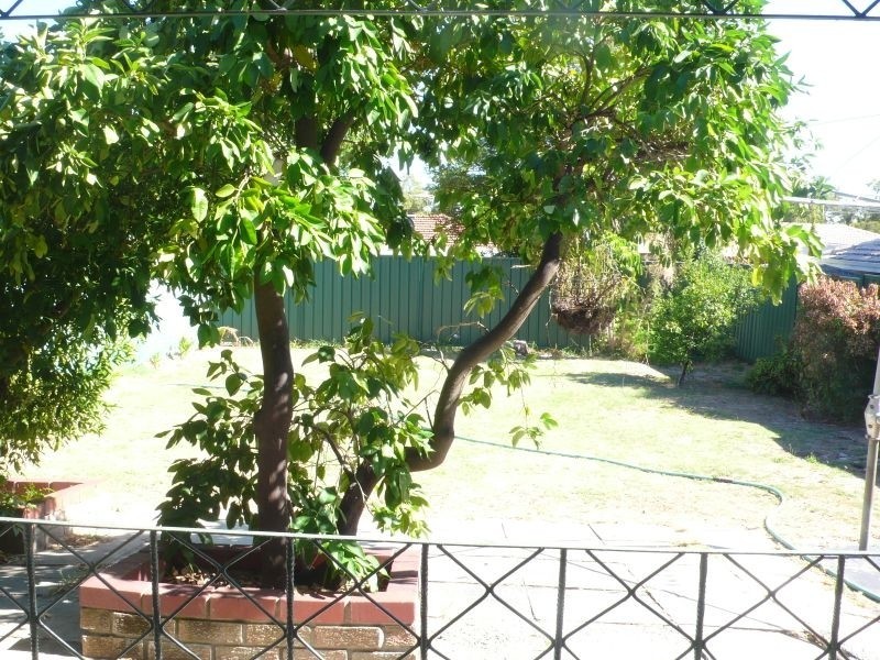 61A Lester Drive, Thornlie WA 6108