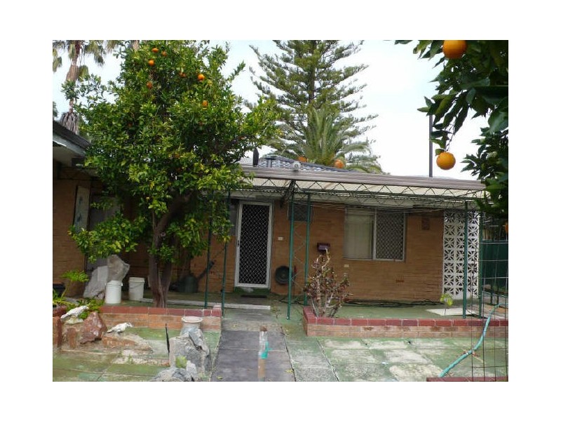 61B Lester Drive, Thornlie WA 6108