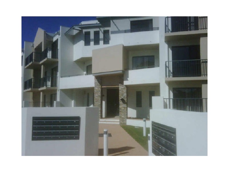 5/17 Southdown Place, Thornlie WA 6108