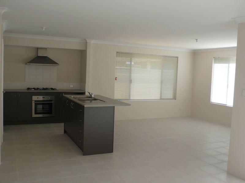 1B Wilcannia Way, Armadale WA 6112