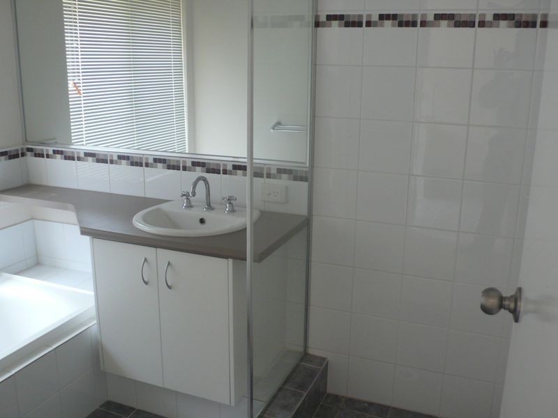 1B Wilcannia Way, Armadale WA 6112