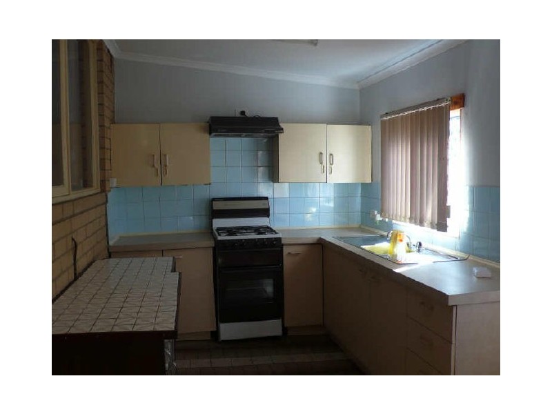 8 Eileen Street, Gosnells WA 6110