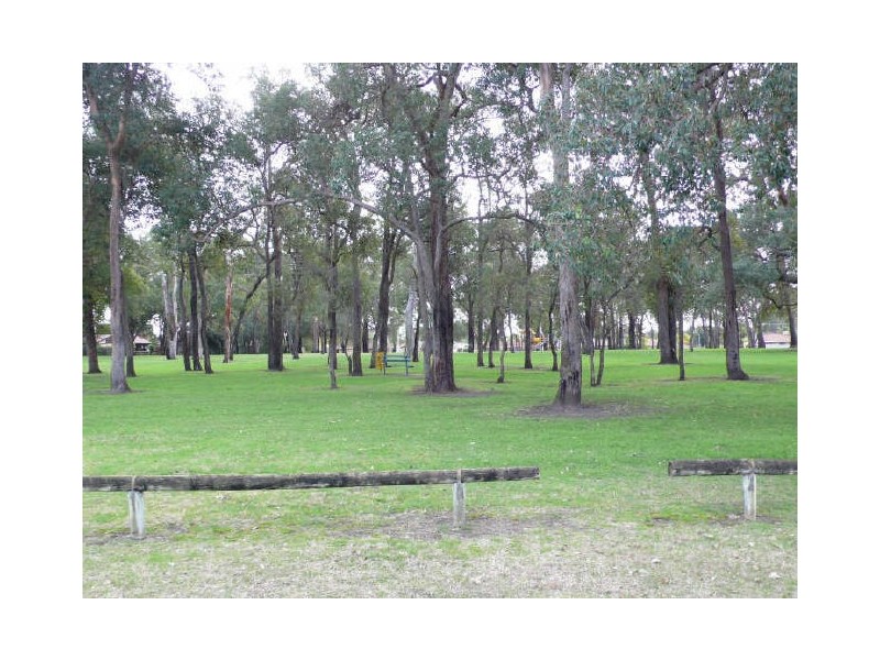 7 Ningaloo Way, Thornlie WA 6108