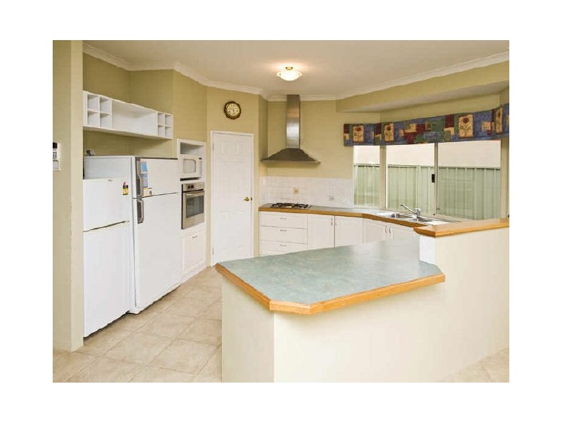 13 Lycett Turn, Southern River WA 6110
