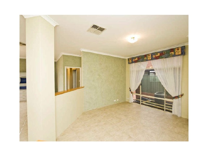 13 Lycett Turn, Southern River WA 6110
