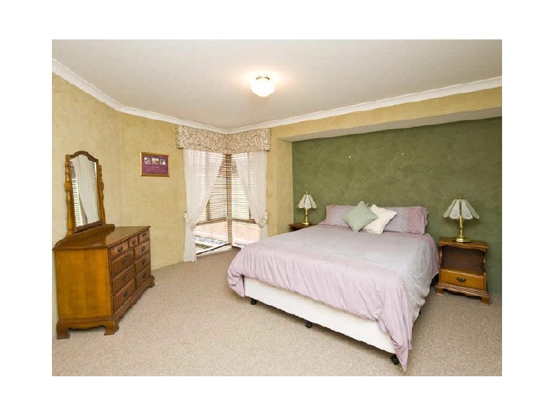 13 Lycett Turn, Southern River WA 6110