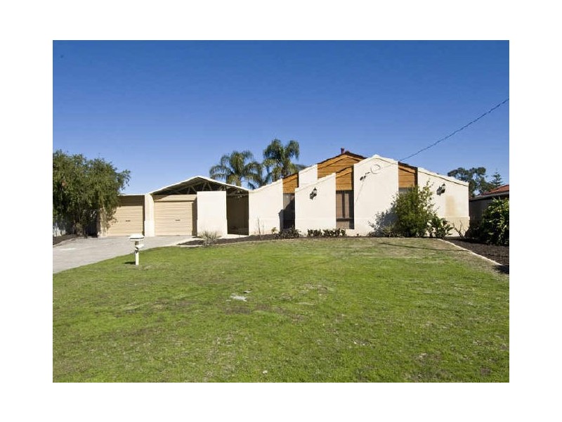 30 Shillington Way, Thornlie WA 6108