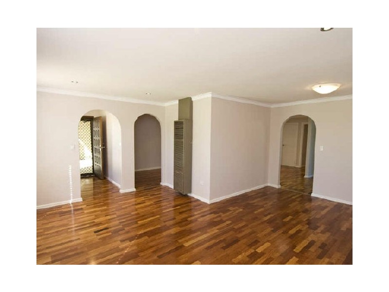 30 Shillington Way, Thornlie WA 6108