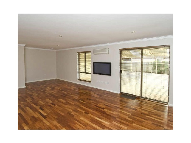 30 Shillington Way, Thornlie WA 6108