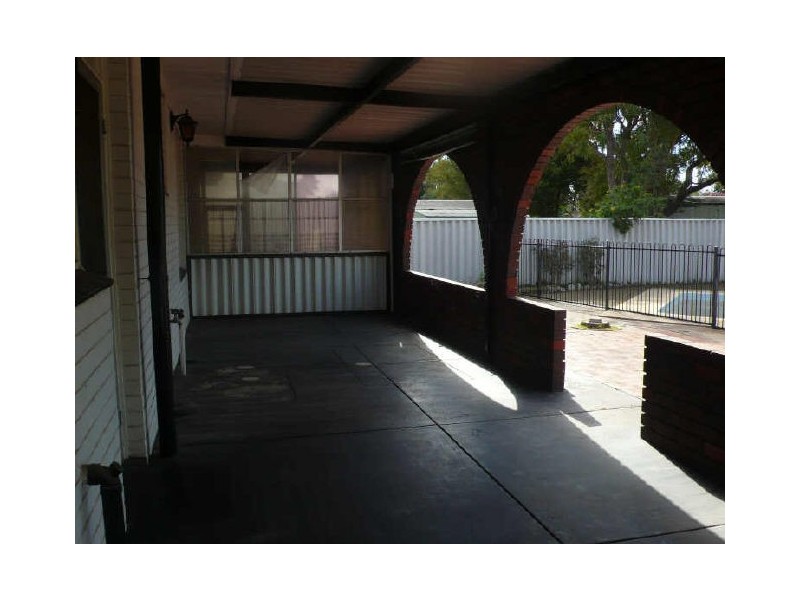 14 Crossford Street, Thornlie WA 6108