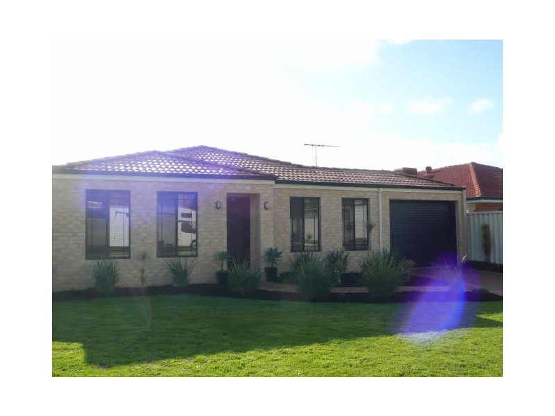 10 Bindoon Loop, Huntingdale WA 6110