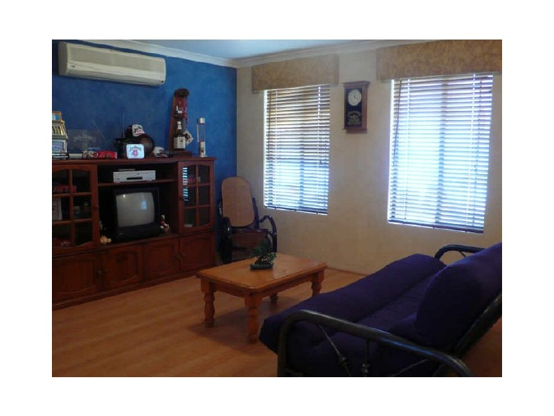 10 Bindoon Loop, Huntingdale WA 6110