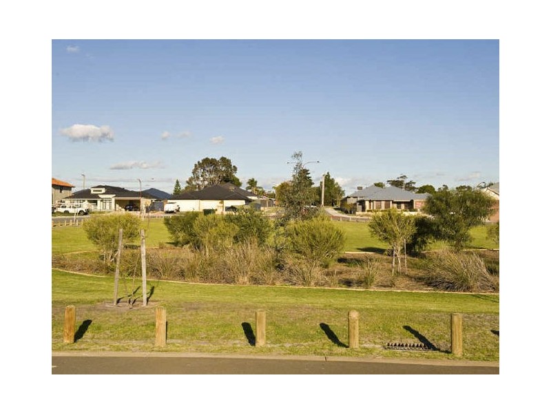 4 Dara Corner, Thornlie WA 6108