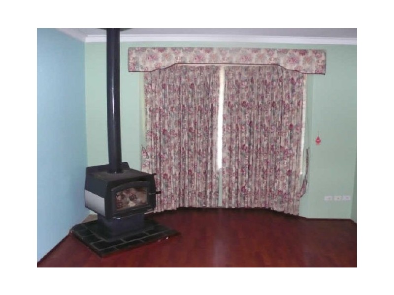 6 Bremer Place, Thornlie WA 6108