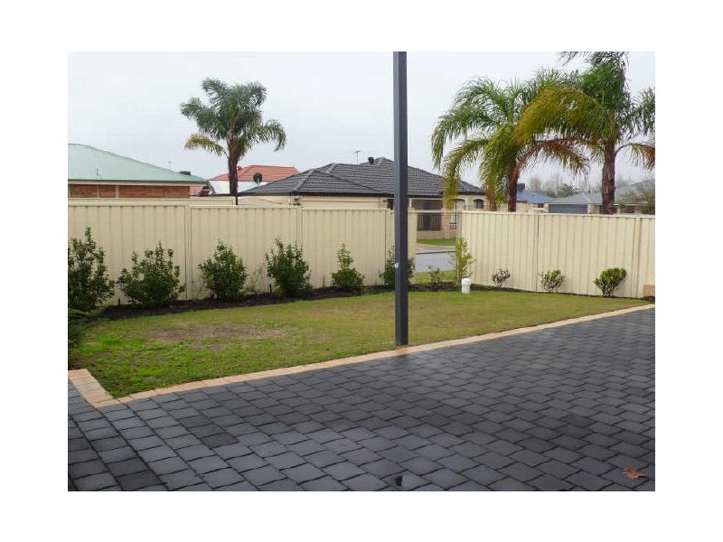 59 Canna Drive, Canning Vale WA 6155
