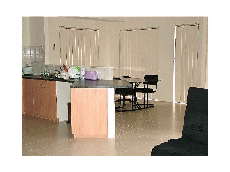 6A Cranbrook Pass, Canning Vale WA 6155