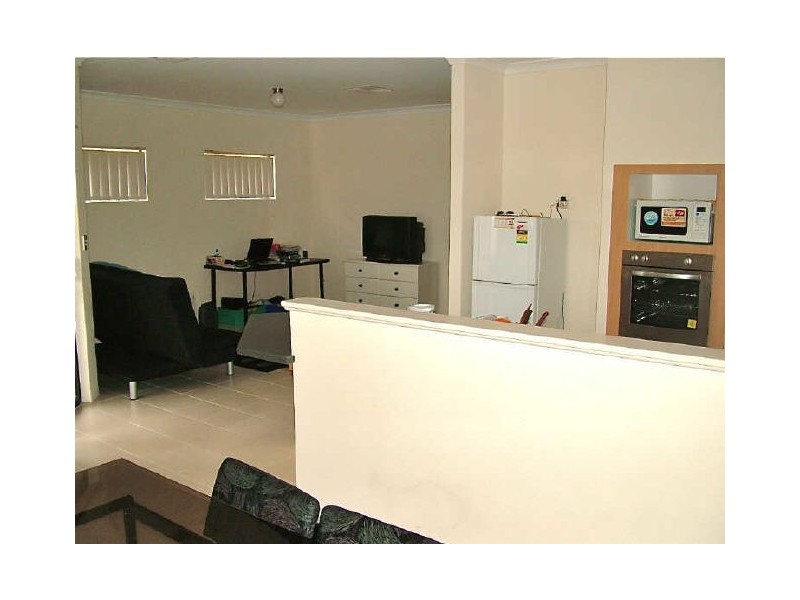 6A Cranbrook Pass, Canning Vale WA 6155